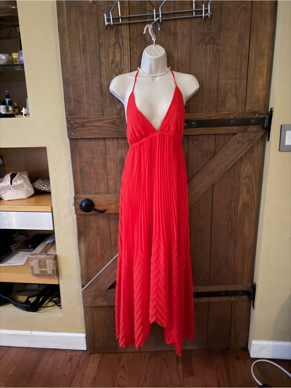 Alice + Olivia Bright Red Silk Pleated Halter Maxi Dress! Siz 4
